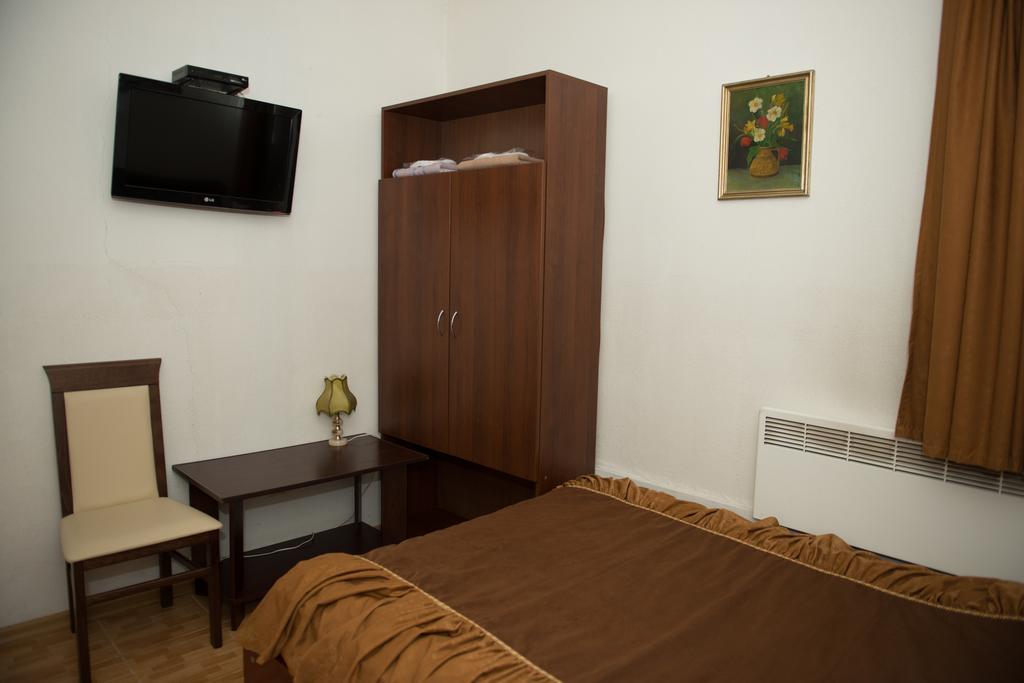 Hotel Acorn Irpin Bilik gambar